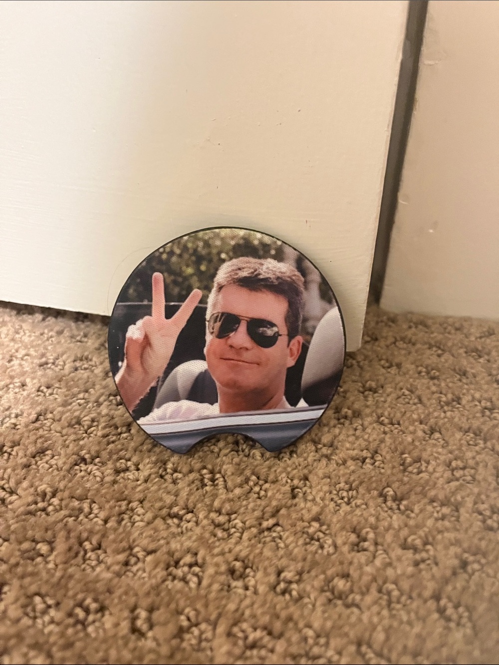 Simon cowell accessory
